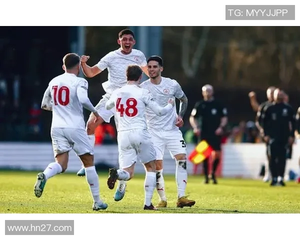 巴恩斯利主场迎战什鲁斯争夺英甲联赛关键三分之战